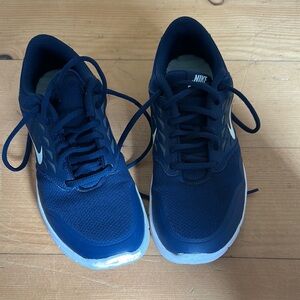 ➖Nike Women's Blue Athletic Shoes